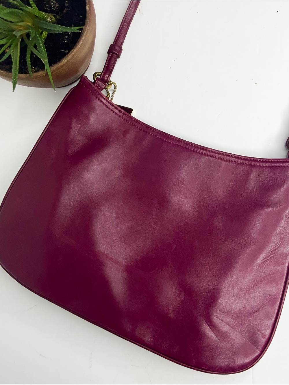 Rare vintage COACH lambs Leather Shoulder Bag in plum